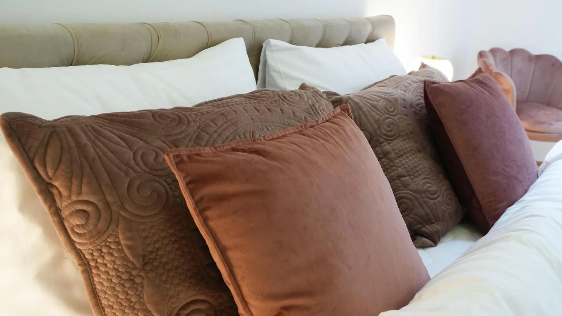 Stay In Style At Carl'S Design Residences - Modern Design Meets Green Comfort L Parking & Perfect Connection To City Center Vienna