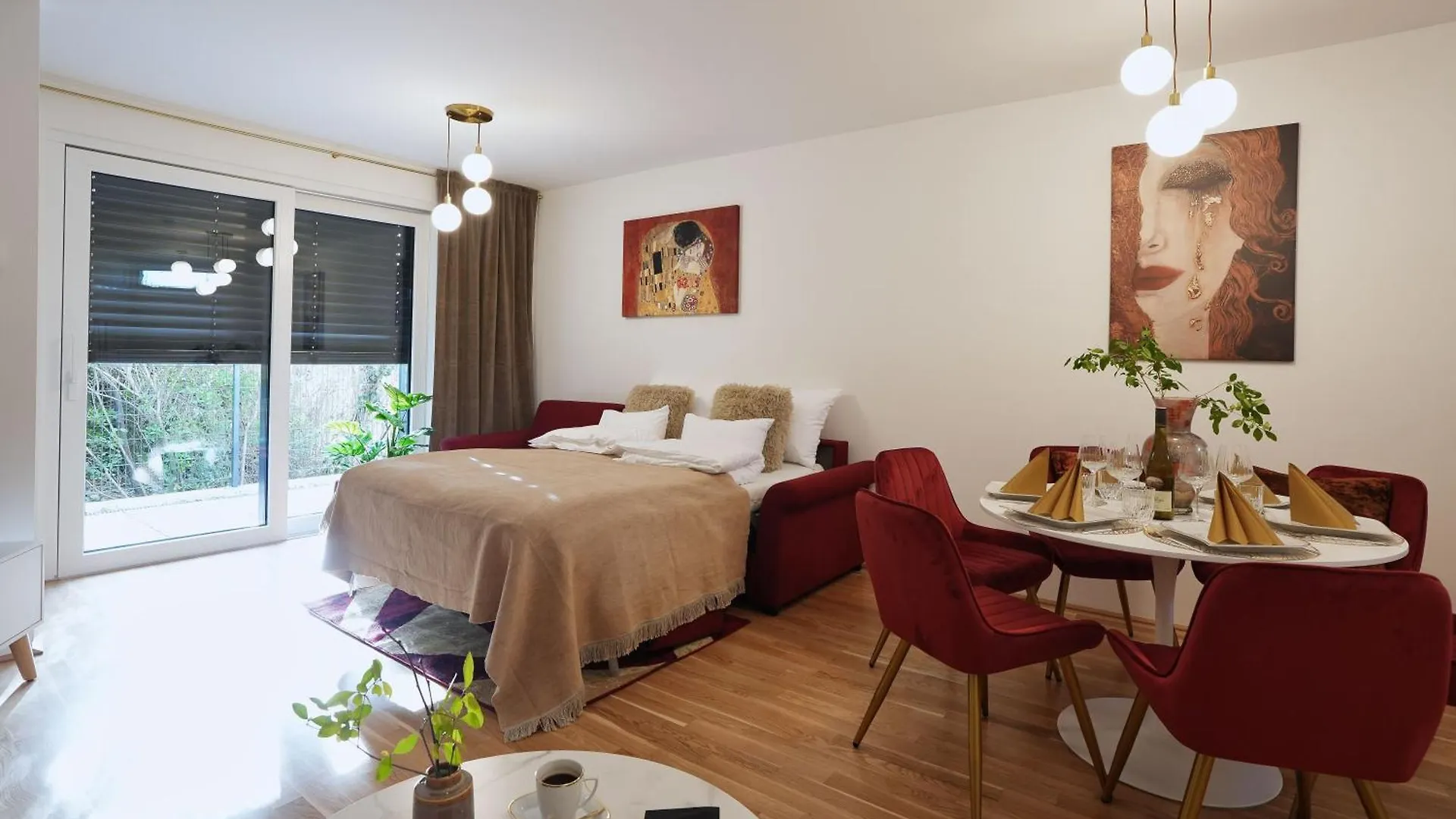 Stay In Style At Carl'S Design Residences - Modern Design Meets Green Comfort L Parking & Perfect Connection To City Center Vienna Apartment