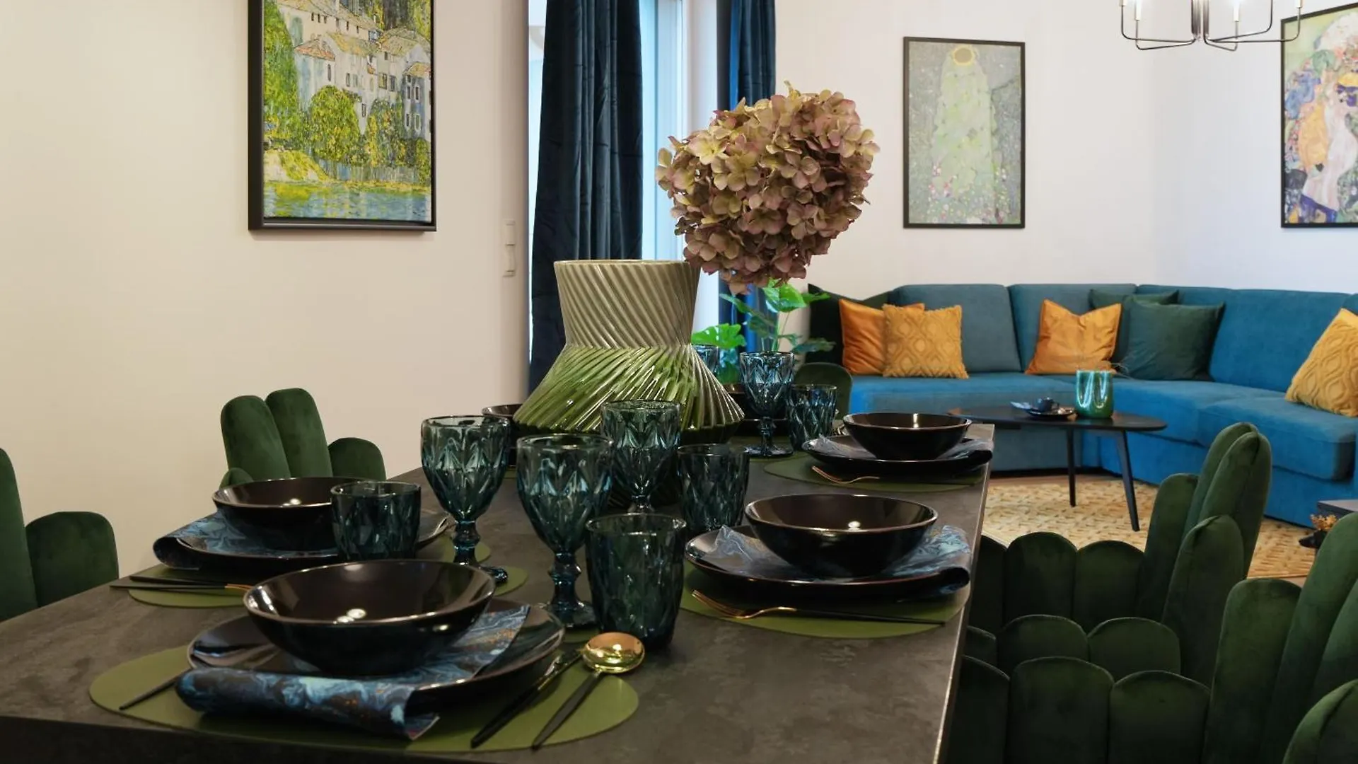 Apartment Stay In Style At Carl'S Design Residences - Modern Design Meets Green Comfort L Parking & Perfect Connection To City Center Vienna