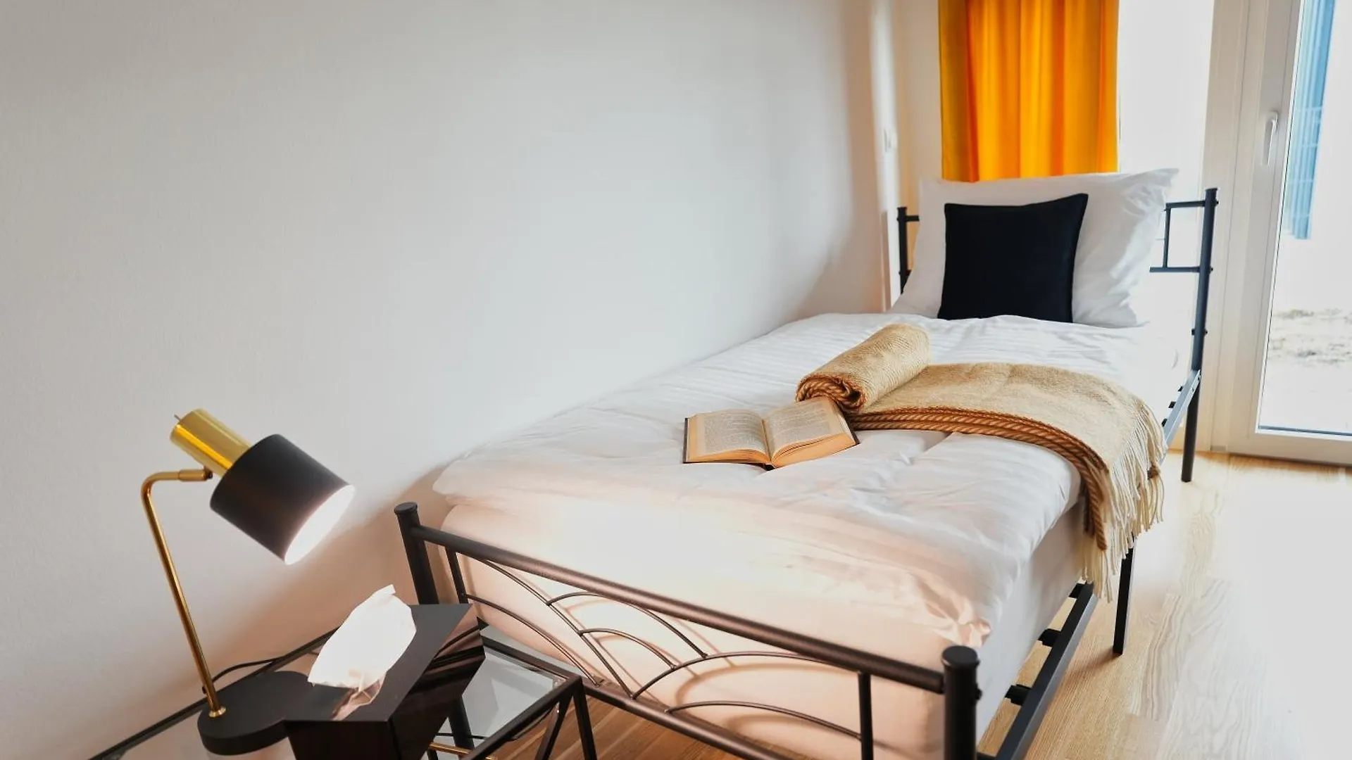 Stay In Style At Carl'S Design Residences - Modern Design Meets Green Comfort L Parking & Perfect Connection To City Center Vienna 0*,  Austria