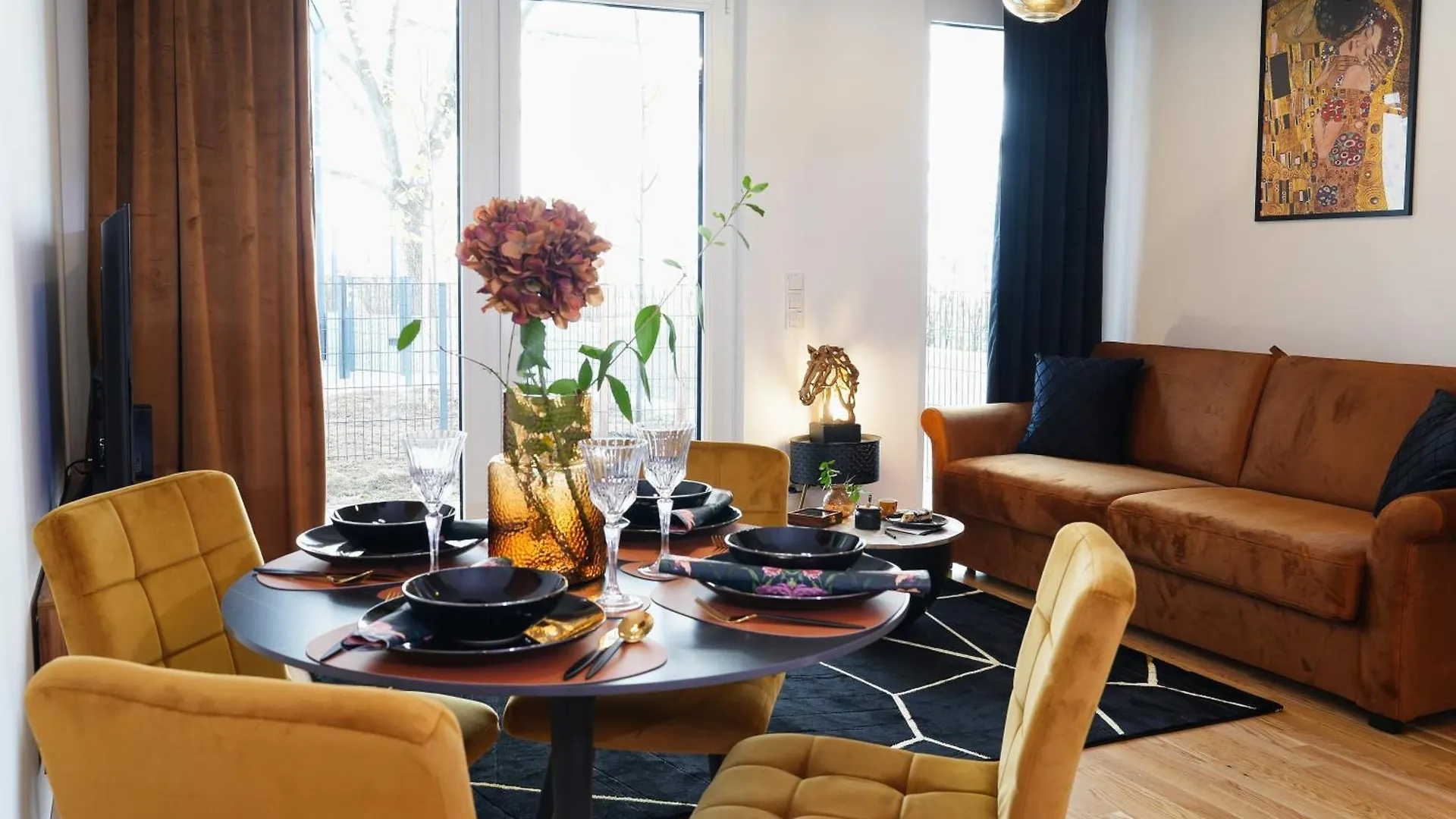 Stay In Style At Carl'S Design Residences - Modern Design Meets Green Comfort L Parking & Perfect Connection To City Center Vienna Apartment