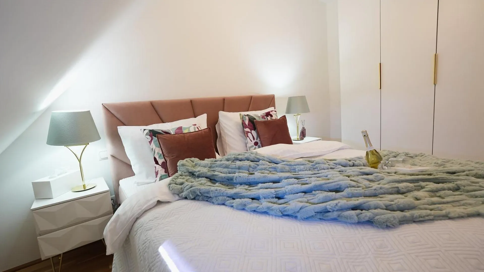 Stay In Style At Carl'S Design Residences - Modern Design Meets Green Comfort L Parking & Perfect Connection To City Center Vídeň 0*,