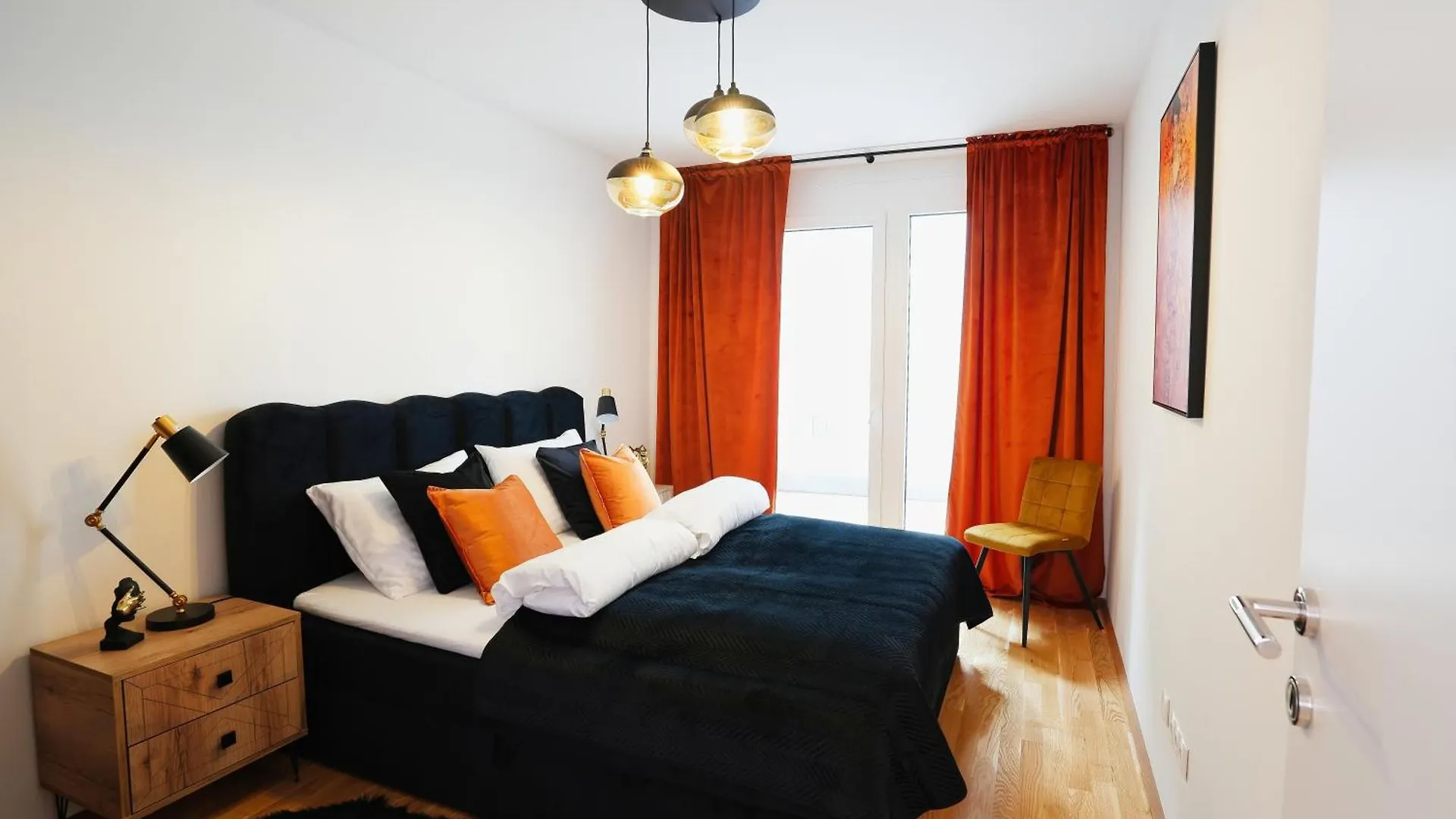 Stay In Style At Carl'S Design Residences - Modern Design Meets Green Comfort L Parking & Perfect Connection To City Center Vienna Apartment