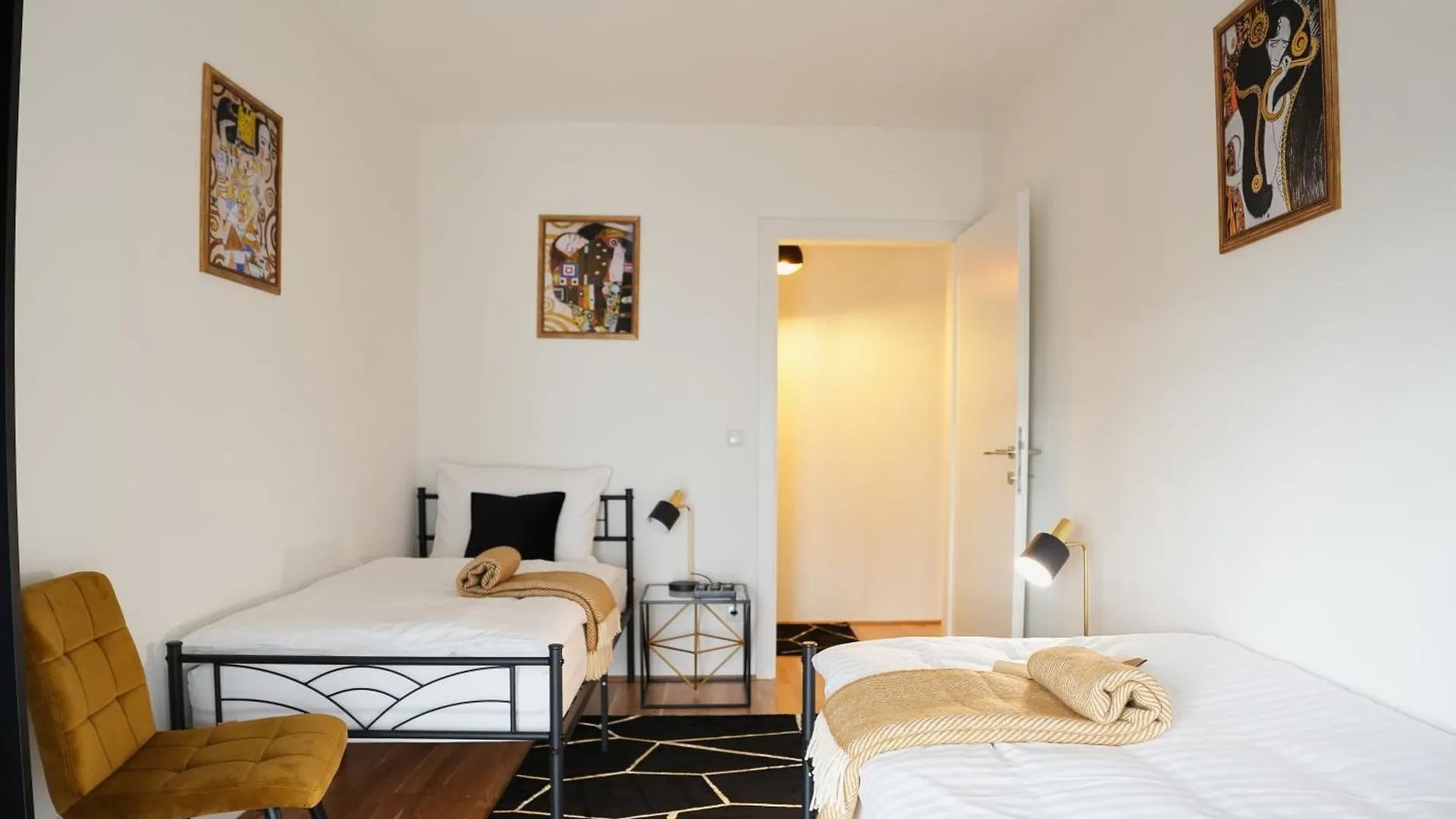 Stay In Style At Carl'S Design Residences - Modern Design Meets Green Comfort L Parking & Perfect Connection To City Center Vienna